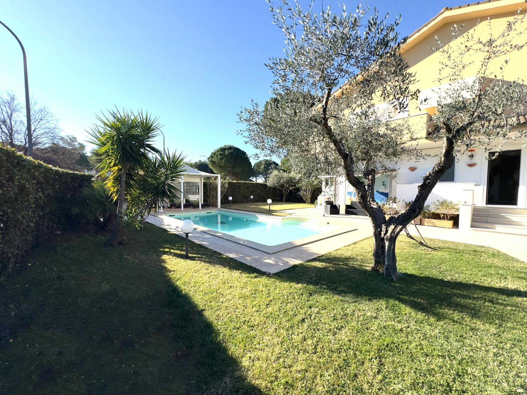 Residence Il Boschetto - Villa Con Piscina Grosseto Esterno foto