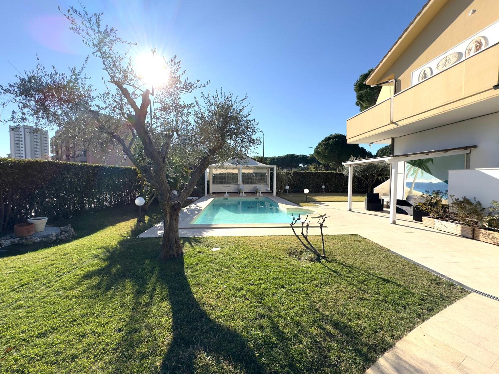 Residence Il Boschetto - Villa Con Piscina Grosseto Esterno foto